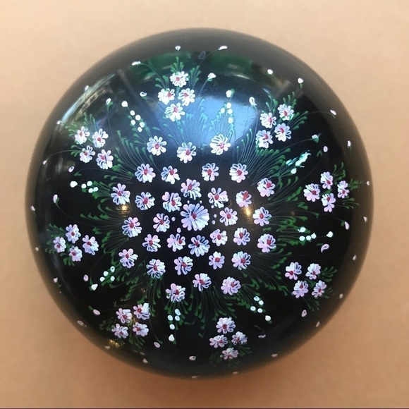 Vintage Black lacquer Nesting Boxes, Hand Painted, Set of Three - Picture 7 of 12